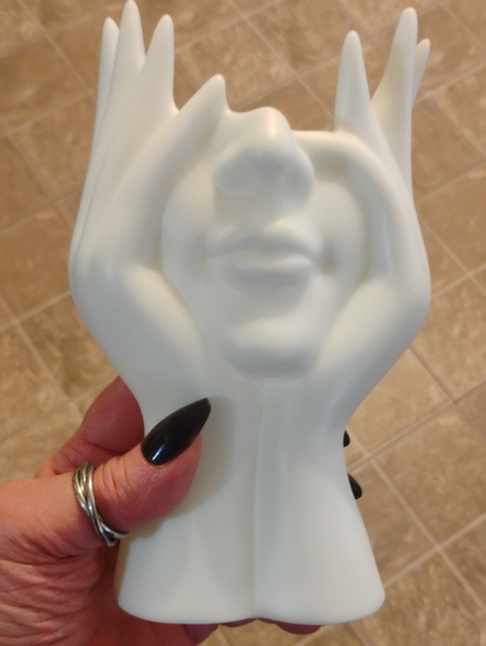 White Sculpted Face Makeup Brush Holder - Women Makeup Accessory